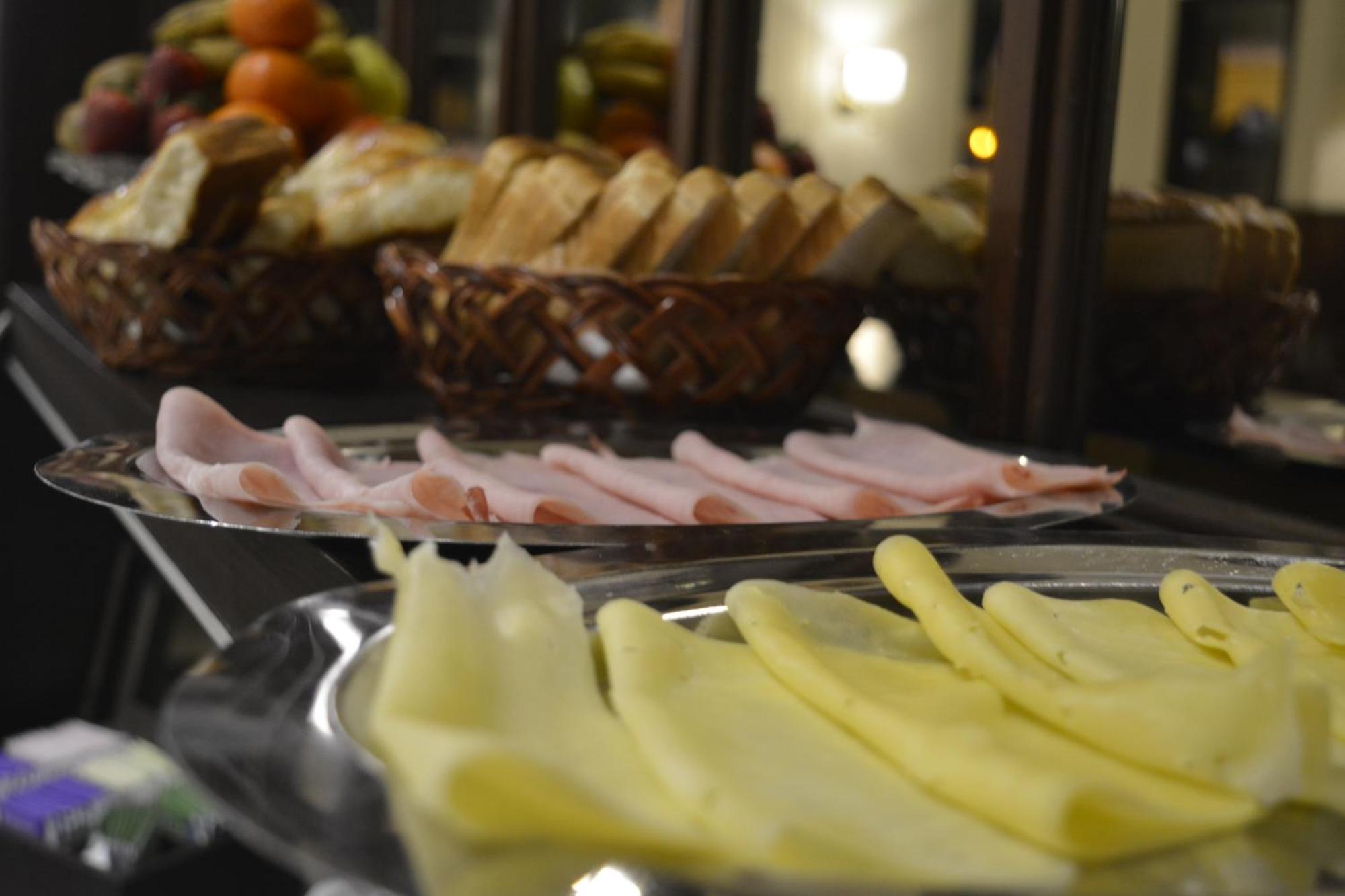 Hotel Vina De Italia コルドバ エクステリア 写真