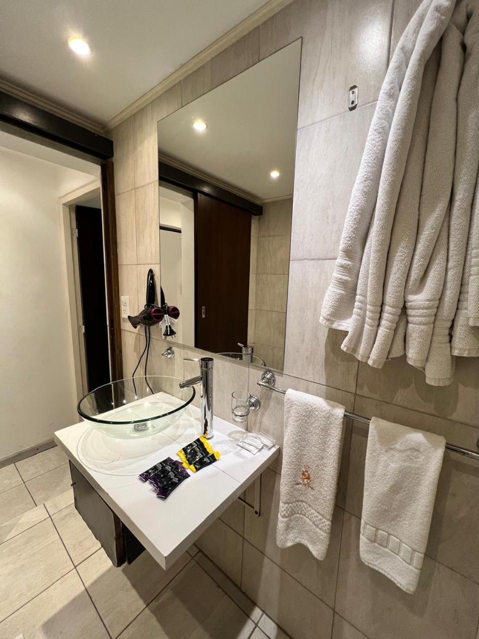 Hotel Vina De Italia コルドバ エクステリア 写真