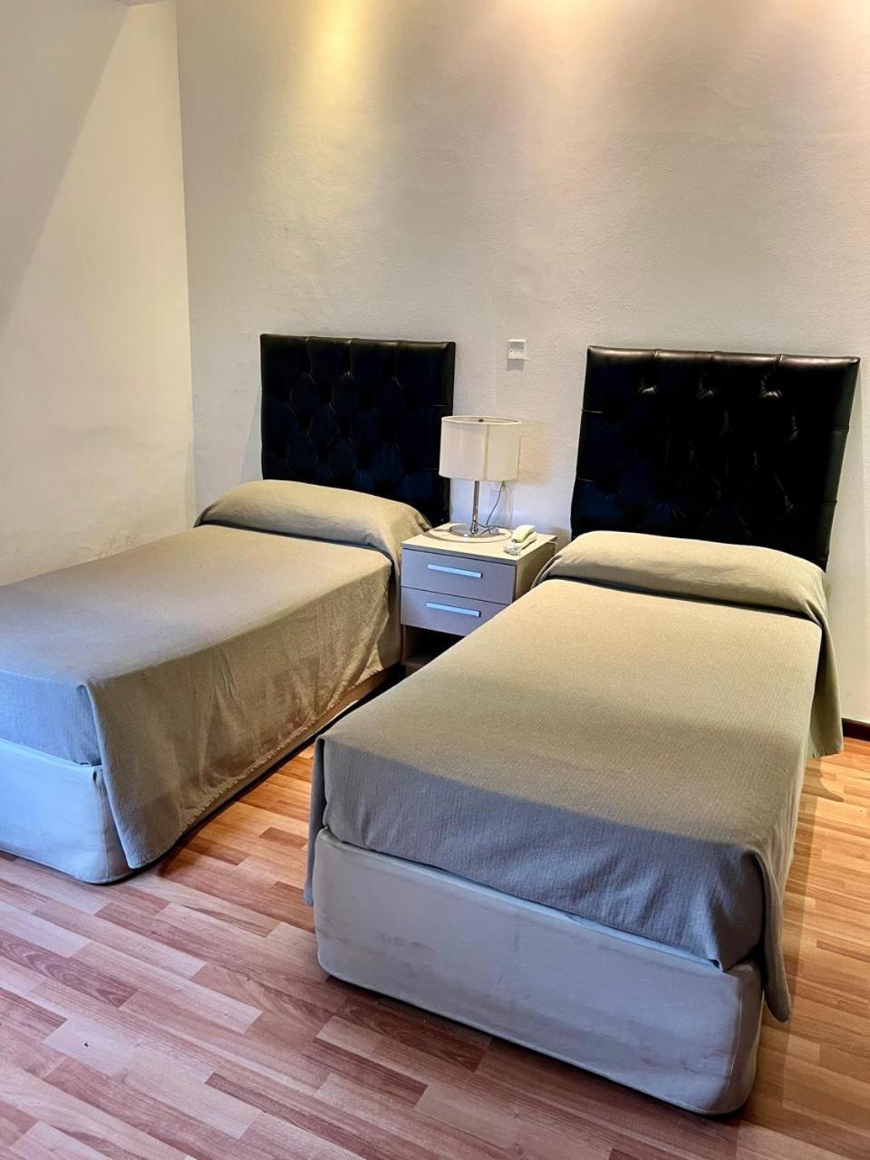 Hotel Vina De Italia コルドバ エクステリア 写真