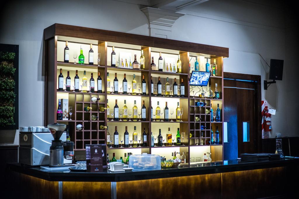 Hotel Vina De Italia コルドバ エクステリア 写真