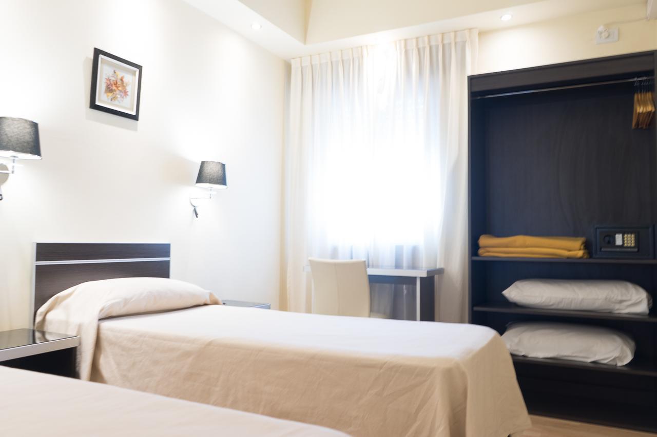 Hotel Vina De Italia コルドバ エクステリア 写真